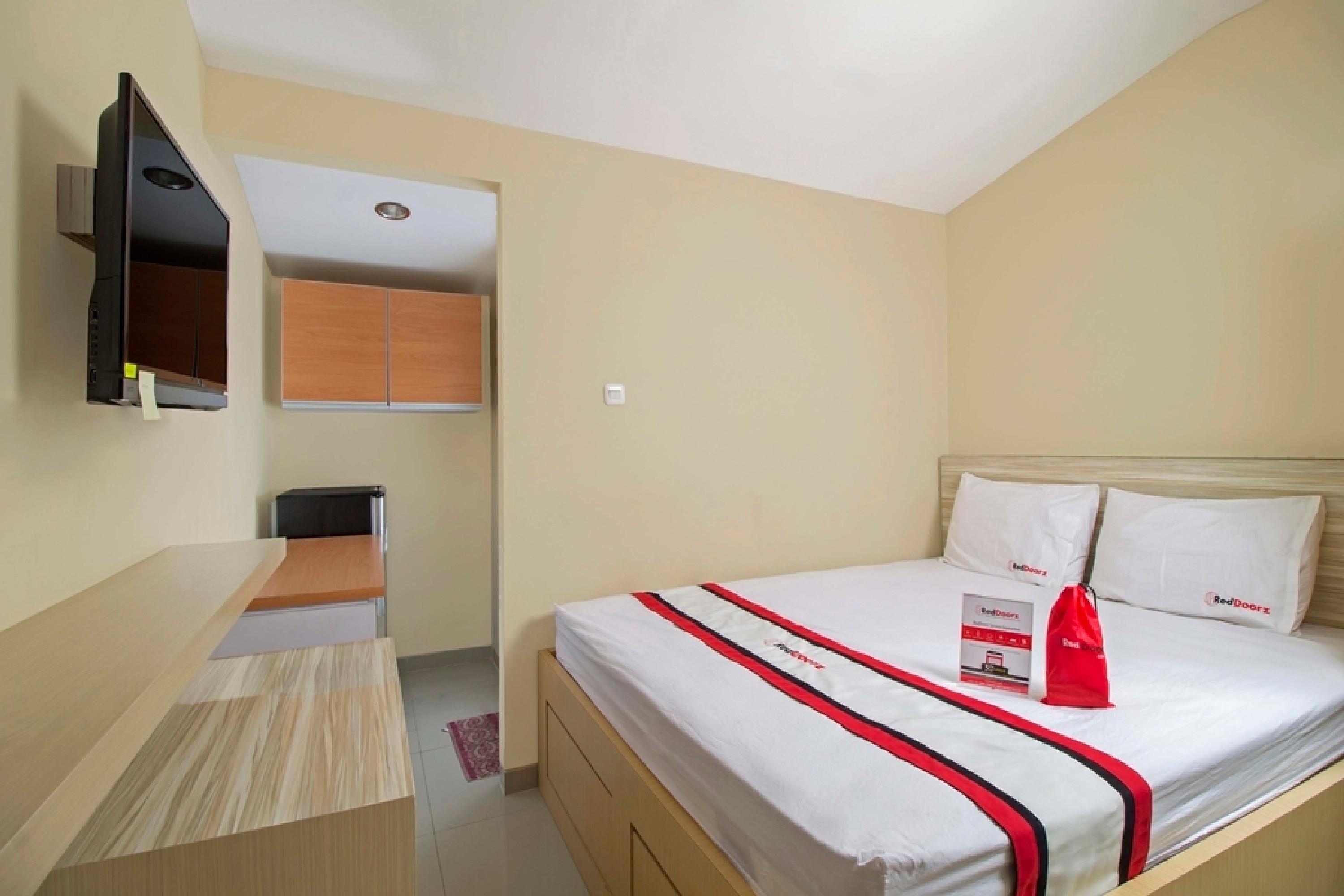 ג'קרטה Reddoorz Plus @ Setiabudi Tengah מראה חיצוני תמונה